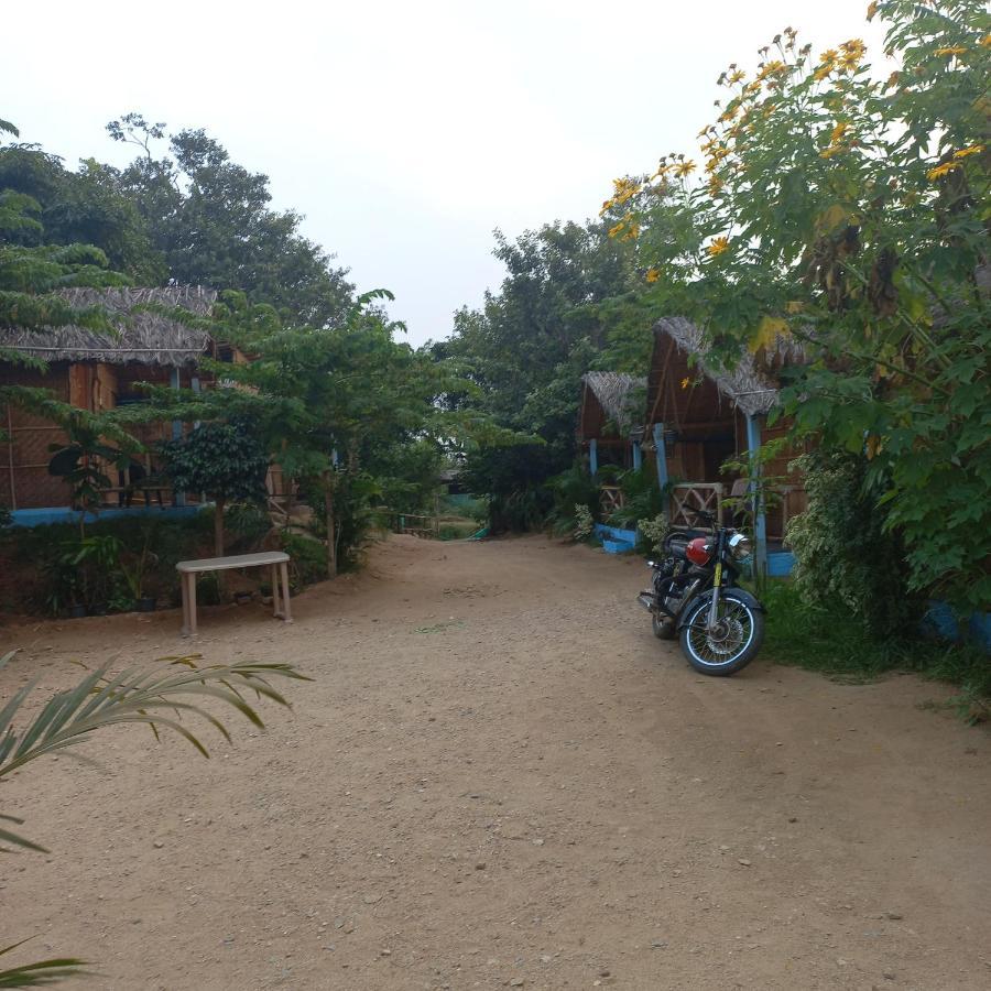 Hampi nature Cottage Esterno foto